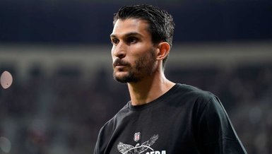 Beşiktaş'ta Kriz Büyüyor: Mert Günok ve Necip Uysal Kadro Dışı Bırakıldı