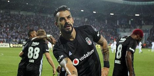 Negredo Al Nassr ile anlaşma sağladı