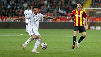 Emirhan tarihe adını yazdırdı