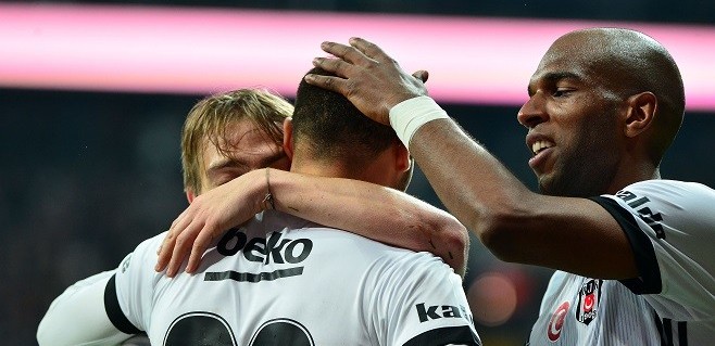 Beşiktaş'ta Cenk Tosun'a Lukaku ve Morata formülü!