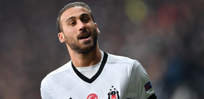 İngiliz devi Cenk Tosun'u resmen açıkladı!