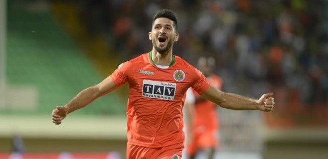 Şenol Güneş'ten Emre Akbaba sürprizi!