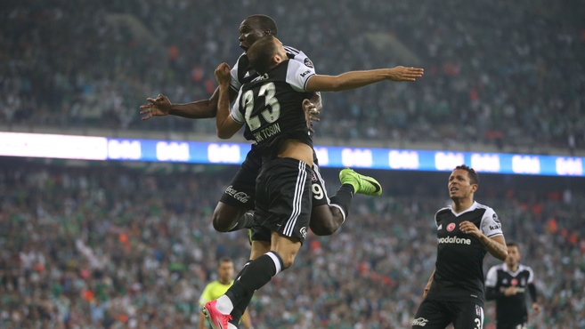 Şenol Güneş'ten şampiyonluk maçında büyük sürpriz!