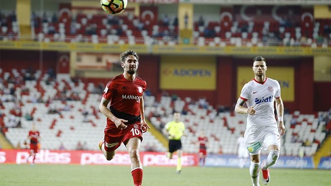 Beşiktaş'tan genç yıldıza 4 yıllık sözleşme!