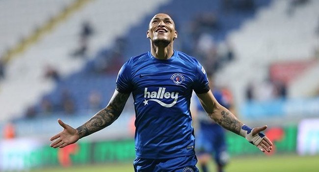 Titi'de Beşiktaş'a sürpriz rakip!