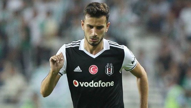 Roma Oğuzhan için resmi teklifini yaptı!