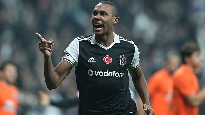 Lyon Marcelo için çıldırdı!