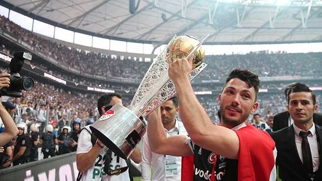 Tolgay Arslan’dan Beşiktaş'a büyük müjde!