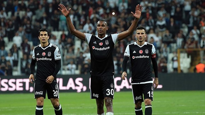 Beşiktaş'tan flaş karar! Gidecekler...