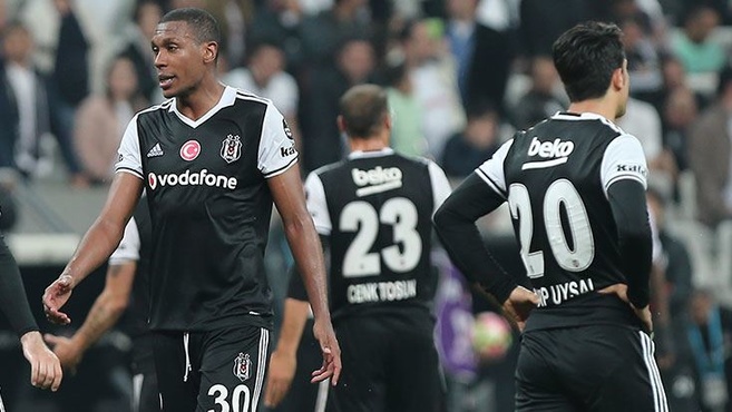 Lyon'dan Beşiktaş'a ters köşe!