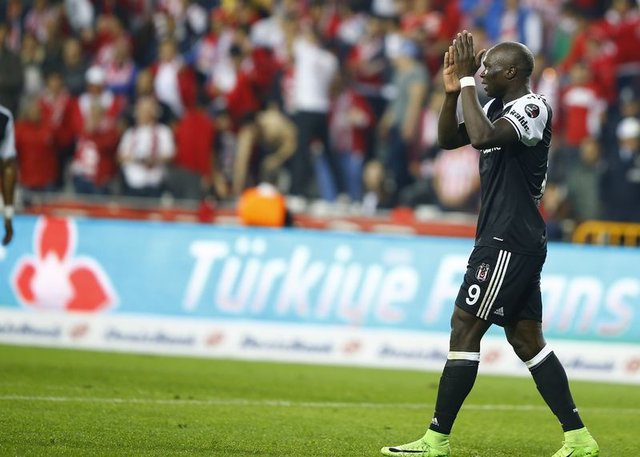 Beşiktaş'a Aboubakar şoku!