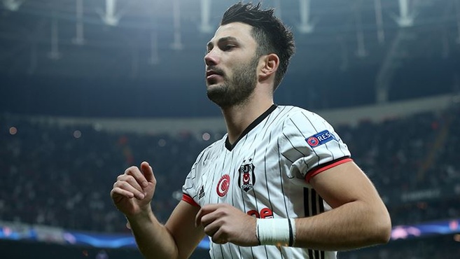 Beşiktaş'ta yılın takası gerçekleşiyor! 