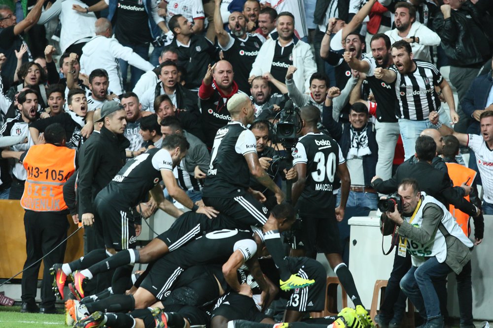 Şampiyon Beşiktaş’tan ayrılıyor!