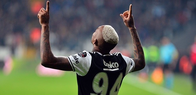 Fikret Orman'dan Talisca'ya: Anneni burada tedavi ettirelim