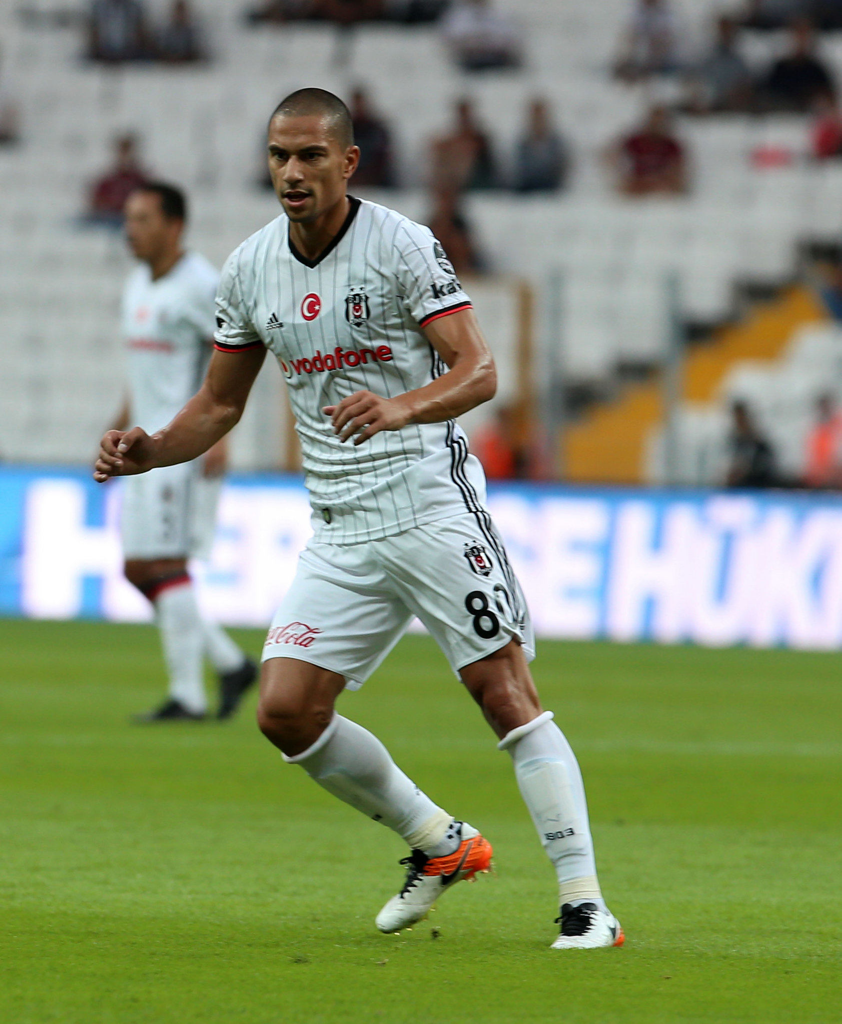 Beşiktaş'ta yolcular belli oldu!