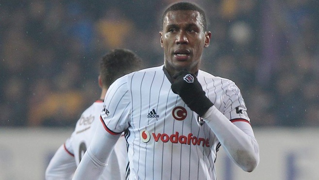 Lyon Marcelo için çıldırdı!