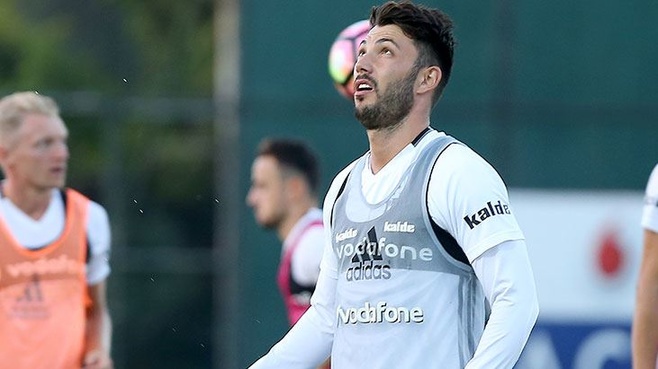 Tolgay için yeni teklif geliyor!