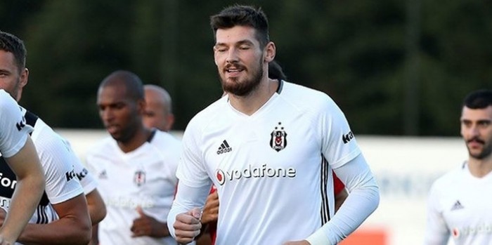 Beşiktaş'a hala teklif yok!