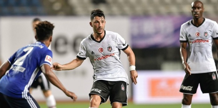 Beşiktaş Tolgay Arslan için yapılan teklifi kabul etti