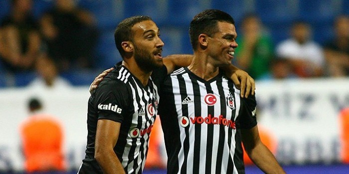 Cenk Tosun'a İngiltere'den flaş 3 teklif! 