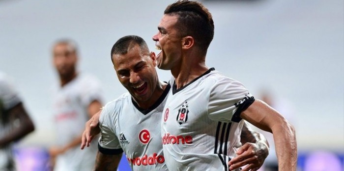 Beşiktaş'ın yıldızları el yakıyor