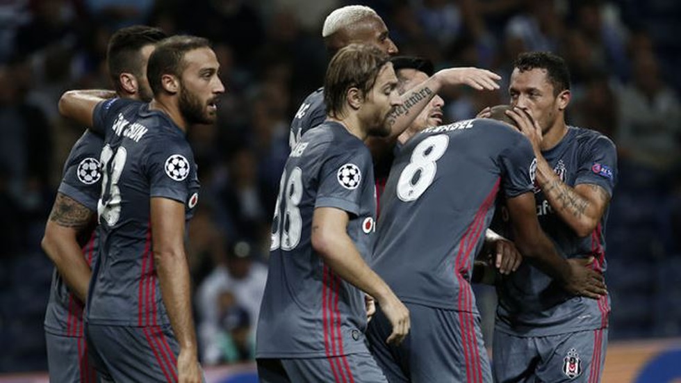 Beşiktaş yönetiminden flaş hamle!