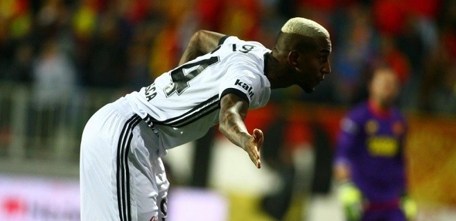 Benfica'dan Beşiktaş'a Galatasaray tehdidi!