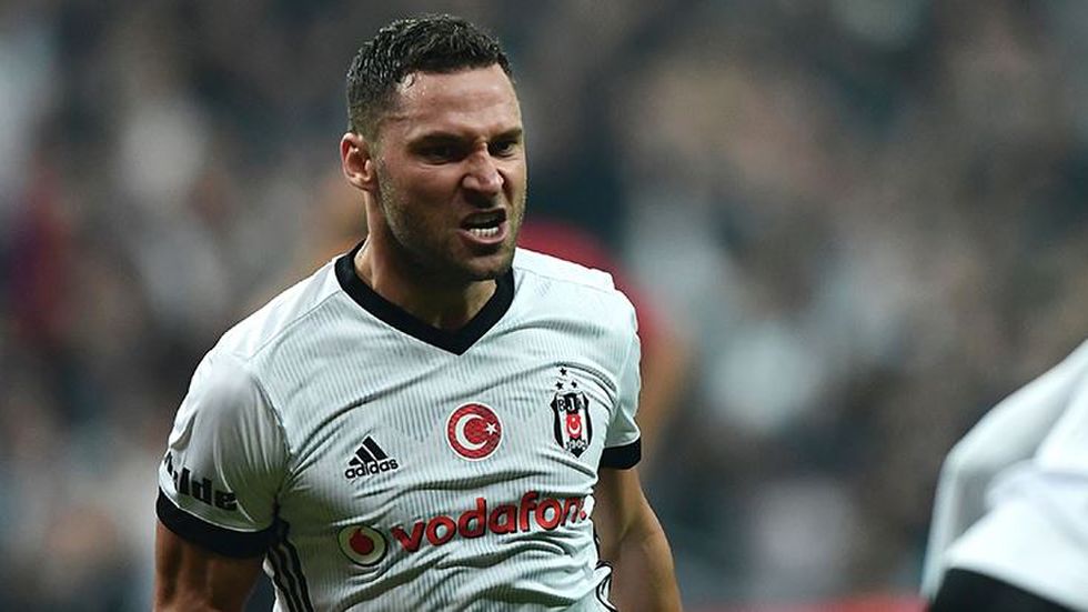 Beşiktaş'tan flaş karar! Tosic gidiyor...