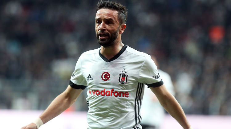 Beşiktaş’ta Gökhan Gönül şoku!
