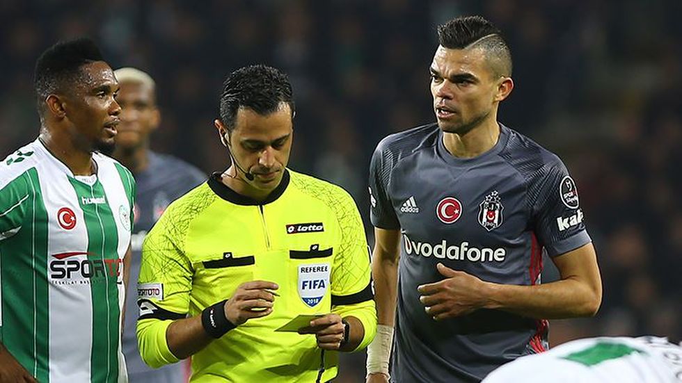 Erman Toroğlu'ndan Pepe'ye sert sözler!