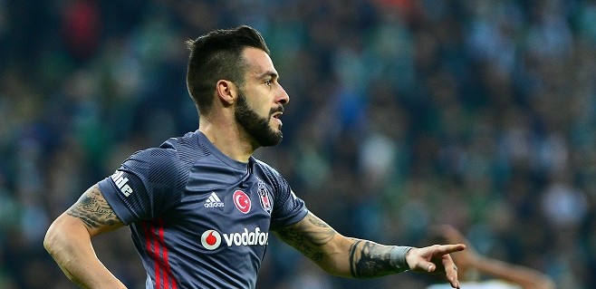 Negredo gidecek! Talisca'nın bonservisi alınacak!