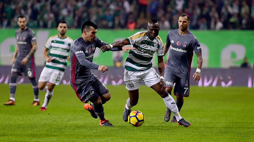 Gary Medel Beşiktaş'a damga vurdu!