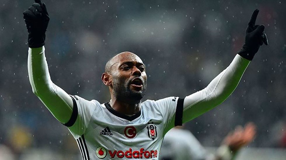 Vagner Love yıllar sonra ilk kez...