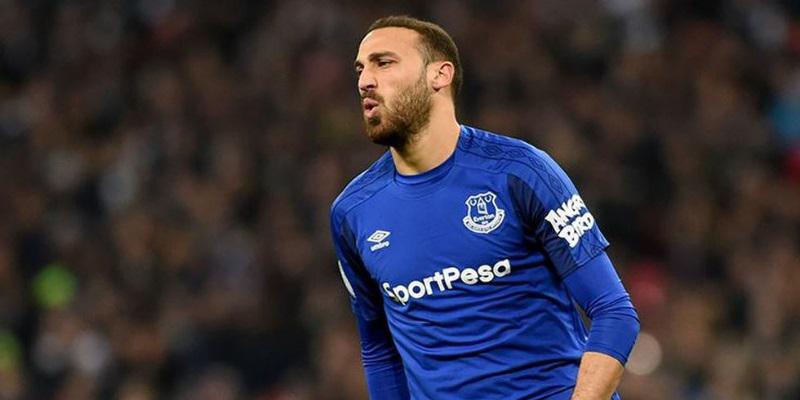Everton menajerinden Cenk Tosun'a büyük şok!