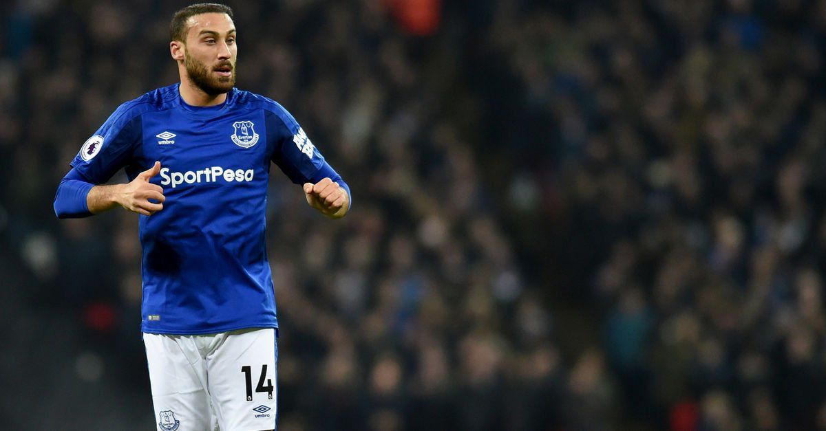 Cenk Tosun'u endişelendirecek haber!