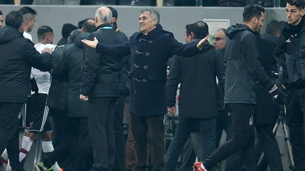 Şenol Güneş'ten ders niteliğinde açıklama!