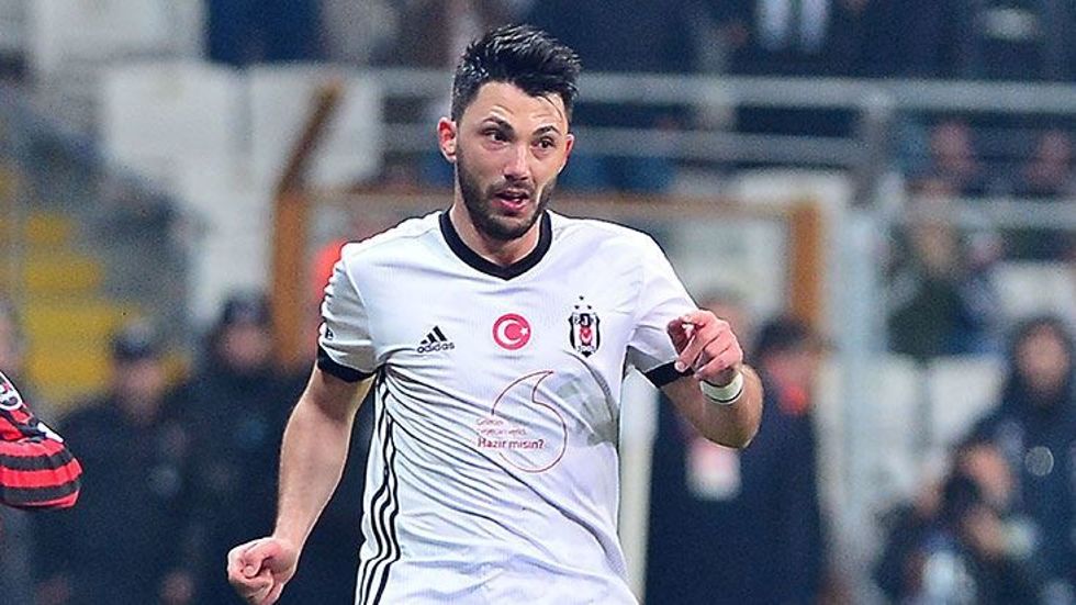 Alman devi Tolgay için kasayı boşaltacak!