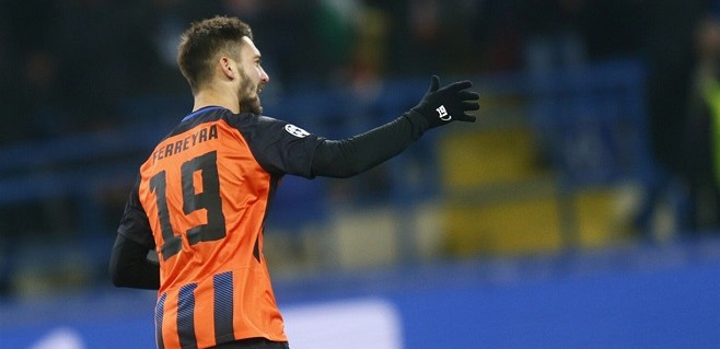 Lucescu'dan Beşiktaş'a özel hediye!