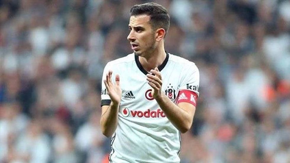 Beşiktaş'ın yıldızı Oğuzhan Özyakup'a sürpriz talip!