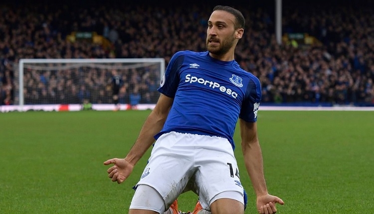 Premier Lig'den Cenk Tosun'a büyük onur!