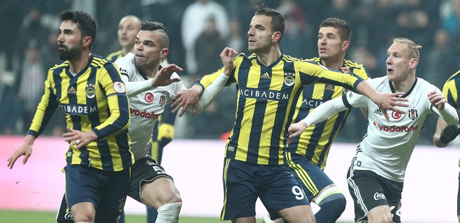 Kırmızı kartın ateşi devre arasında yandı