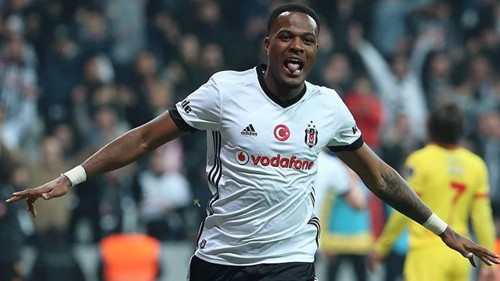 Cyle Larin'den taraftara mesaj!