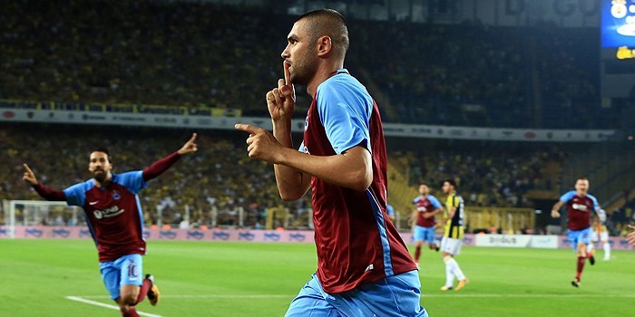 Beşiktaş'tan Burak Yılmaz'a büyük sürpriz!