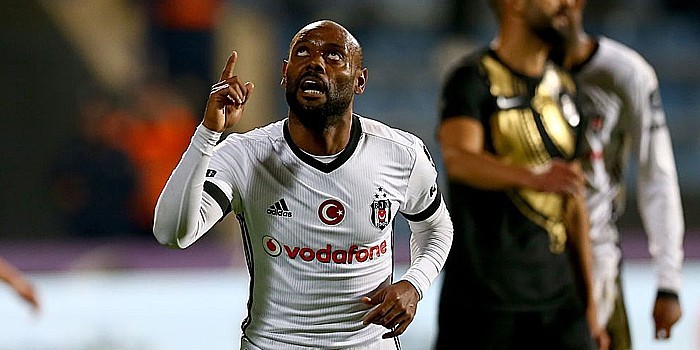 Vagner Love'dan Beşiktaş'a büyük şok!
