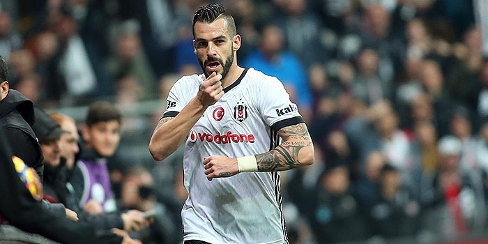 Negredo'dan Beşiktaş'a büyük şok!
