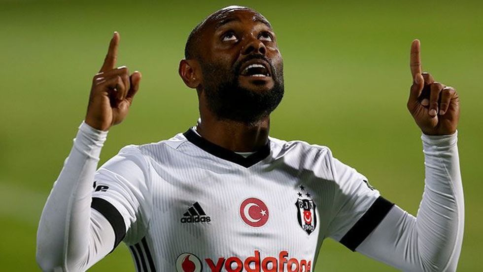 Vagner Love'a inanılmaz teklif!
