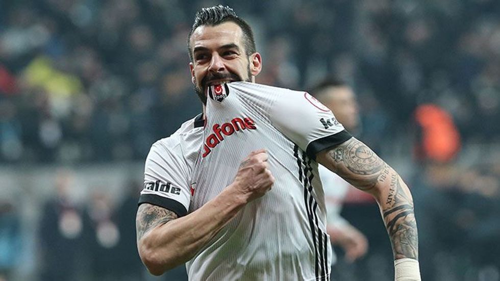Alvaro Negredo Beşiktaş'tan ayrıldı!
