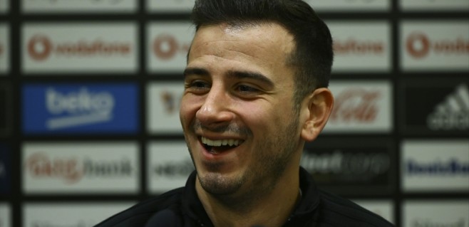Oğuzhan Özyakup'a Rus kancası!