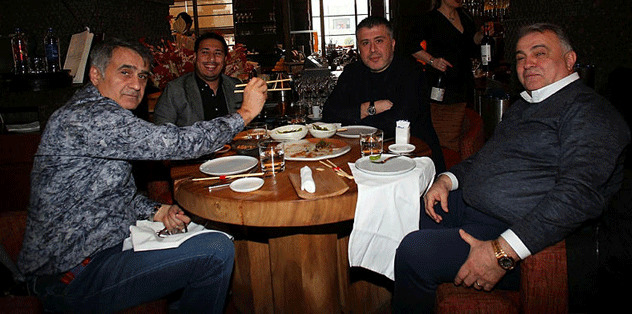 Ahmet Kavalcı’dan yemek