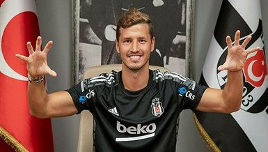 Alkışlar Salih’e